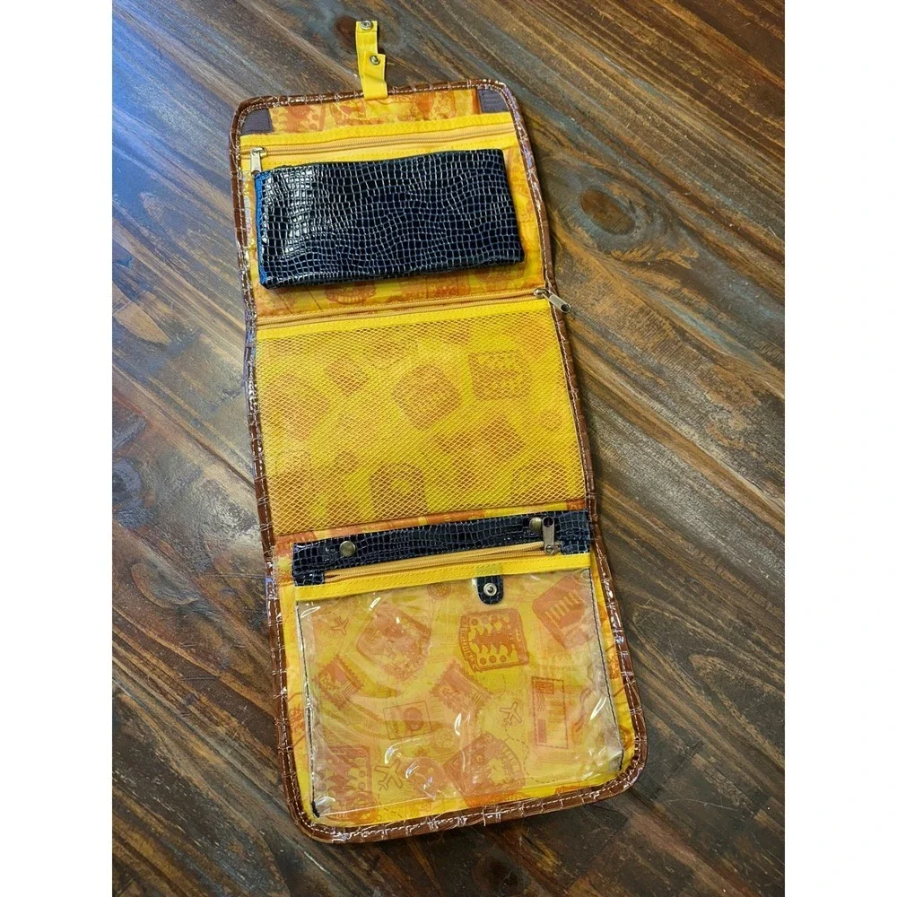 Samantha Brown & Navy Blue Faux Croc Hanging‎ Travel Toiletry Makeup Organizer